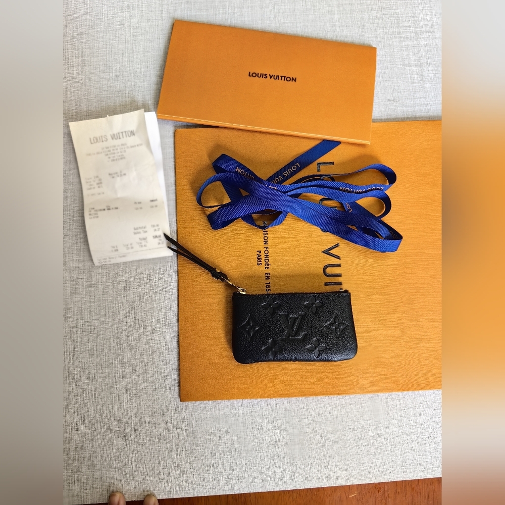 Louis Vuitton Black Key Pouch - Picture 4 of 13
